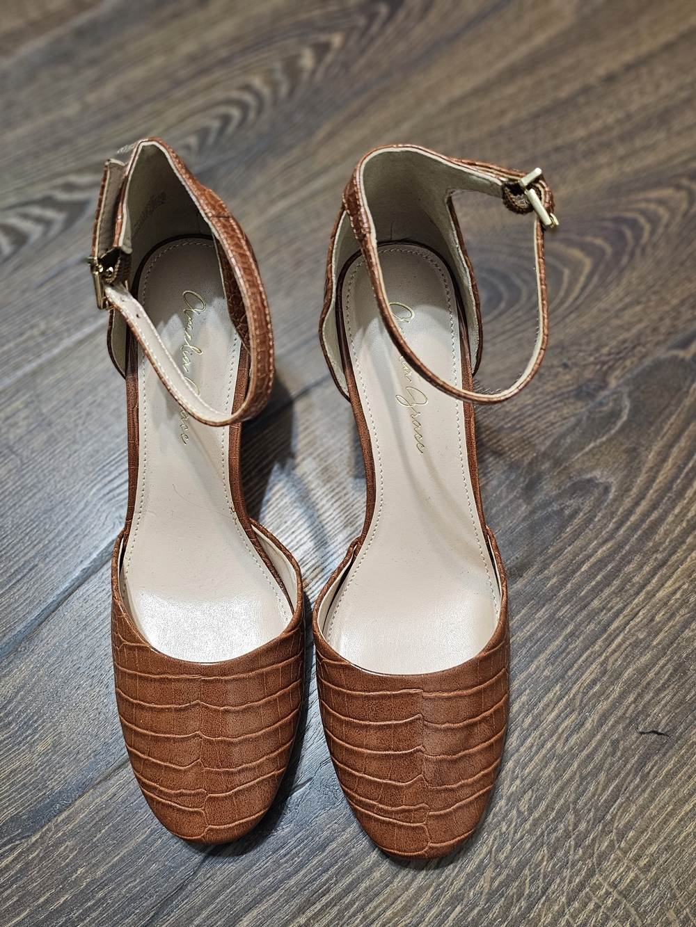 Amelia Grace Larena Ankle Strap Croc Pu Shoes 7.5 Mahogany Medium